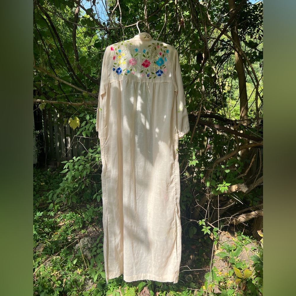 Vintage 1960s/70s Floral Embroidered Cream Duster - Picture 5 of 7